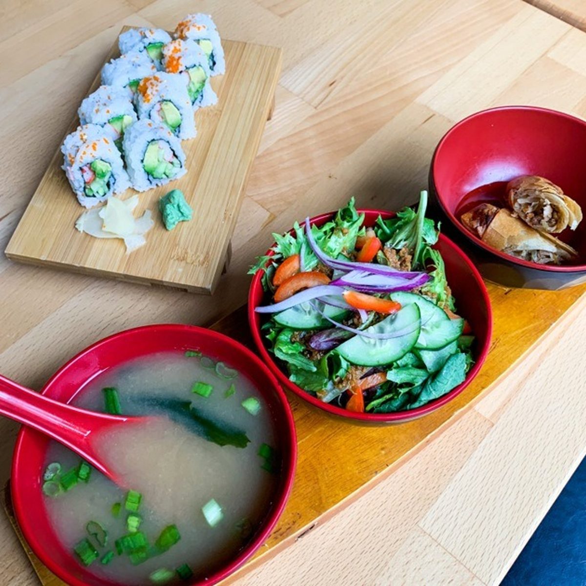 Fast Lunch Specials — Every weekday from 11 AM–3 PM.